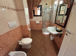 Euro House Inn Airport
