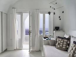 Cosmopolitan Suites