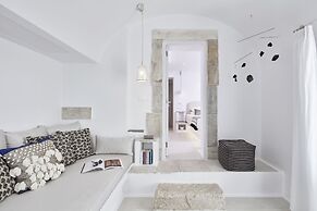 Cosmopolitan Suites