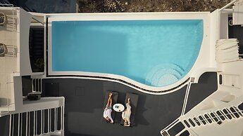 Cosmopolitan Suites
