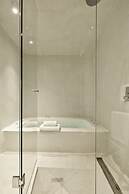 Cosmopolitan Suites