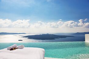 Cosmopolitan Suites