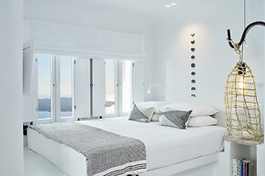 Cosmopolitan Suites