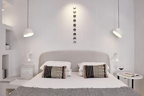 Cosmopolitan Suites