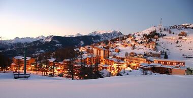 Adonis Hotel Le Chastellan