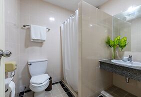 Collection O Howard Square Boutique Hotel