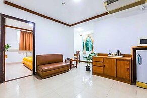 Collection O Howard Square Boutique Hotel