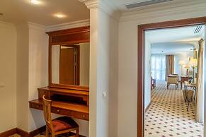 IC Hotels Airport