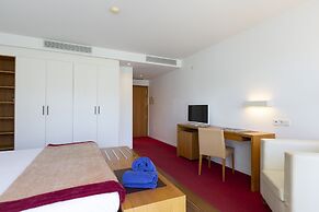Hotel Aimia