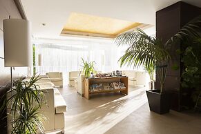 Hotel Aimia