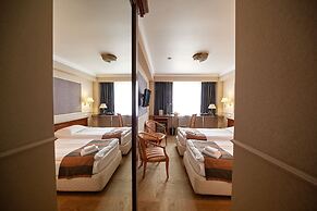Hotel Zvezda
