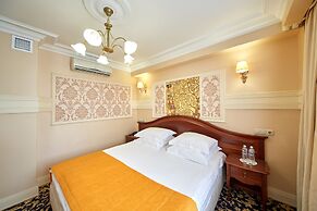 Hotel Zvezda