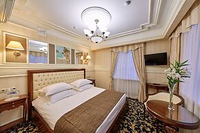 Hotel Zvezda