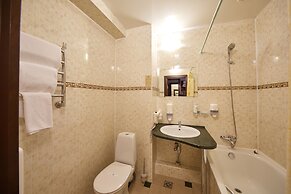 Hotel Zvezda