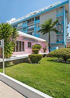 Borinquen Beach Inn