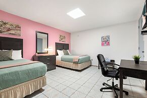 Borinquen Beach Inn