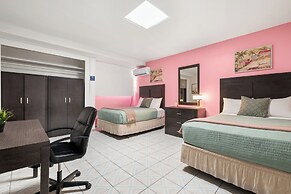 Borinquen Beach Inn