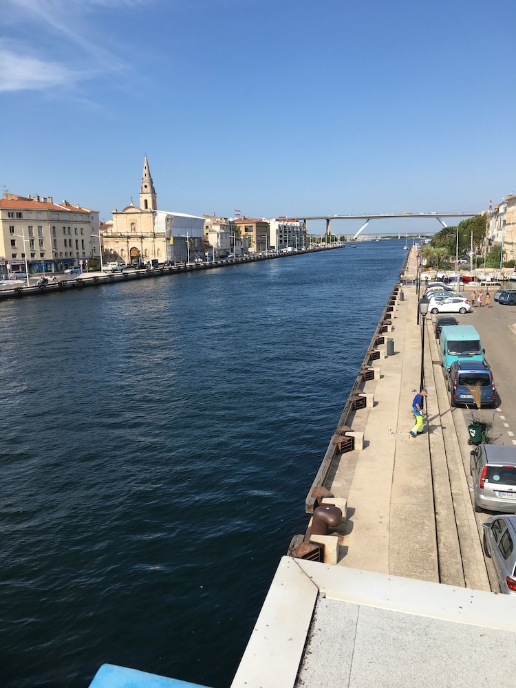 Campanile NATURE - Martigues