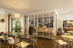 Hotel Paris Louis Blanc