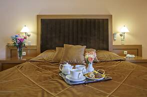 Hotel Tolo