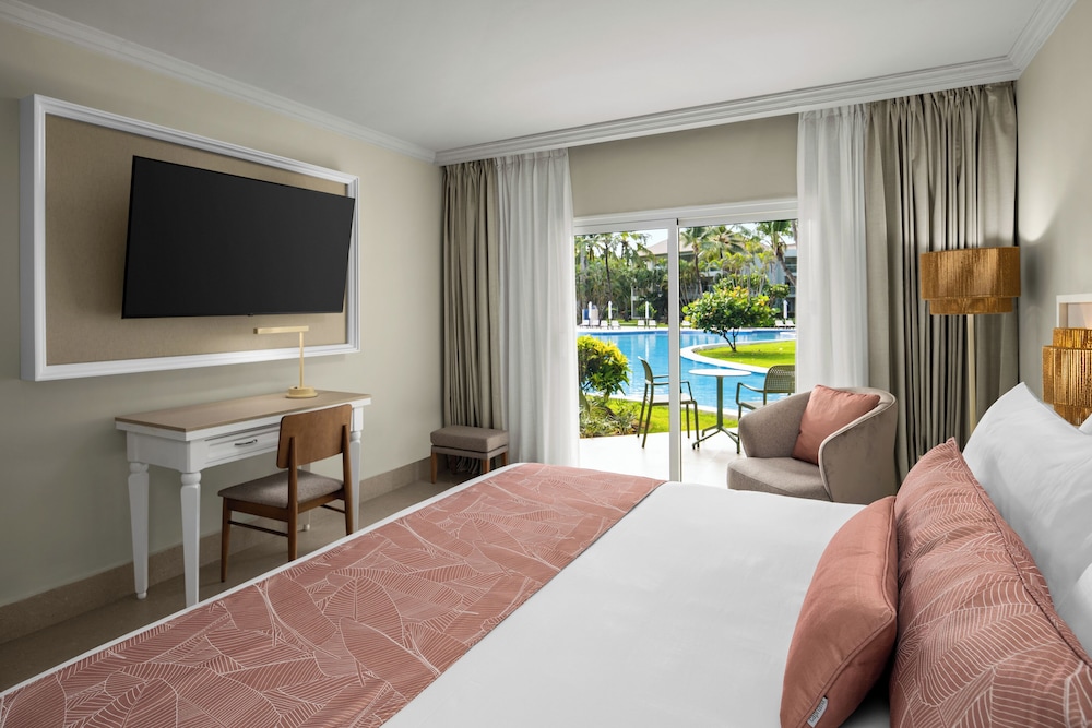 Wyndham Alltra Punta Cana All-Inclusive Resort