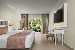 Wyndham Alltra Punta Cana All-Inclusive Resort