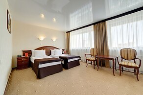 Yuzhniy Hotel