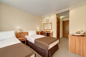 Yuzhniy Hotel