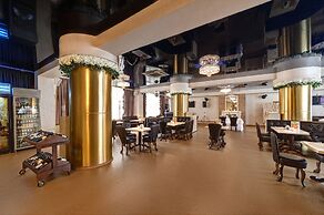Yuzhniy Hotel