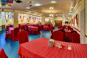 Yuzhniy Hotel