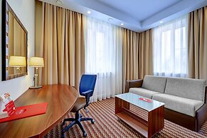 Yuzhniy Hotel