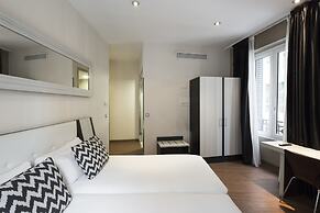 Petit Palace Triball