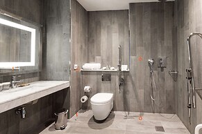 DoubleTree by Hilton Edinburgh - Queensferry Crossing