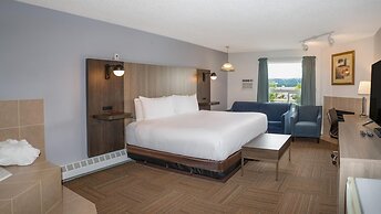 Coast Hinton Hotel