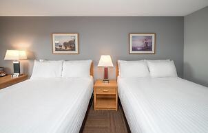 Coast Hinton Hotel