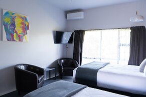 Burwood Manor Motel