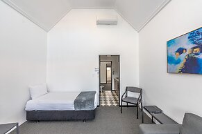 Burwood Manor Motel