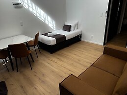 Burwood Manor Motel