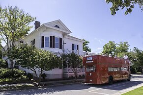 Pecan Tree Inn