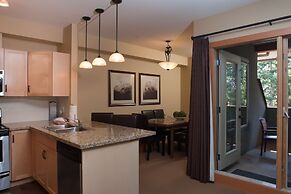 Lodges at Canmore