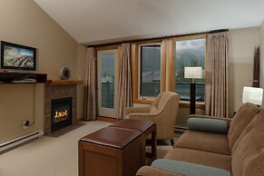 Lodges at Canmore