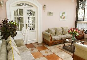 Eugenia Hotel