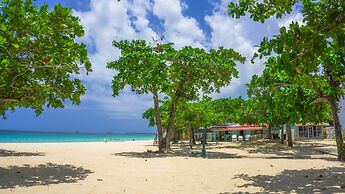Negril Beach Club