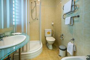 Novinka Hotel