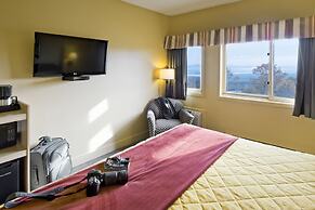 Steele Hill Resorts