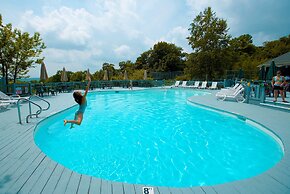 Steele Hill Resorts