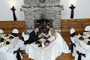 Steele Hill Resorts