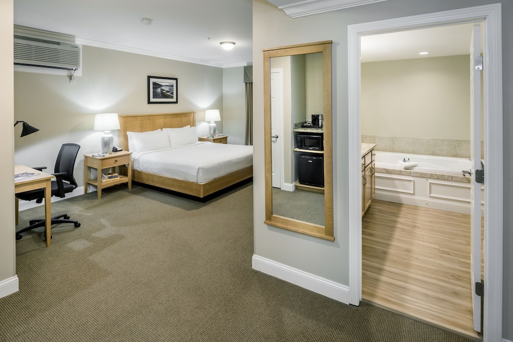 Steele Hill Resorts