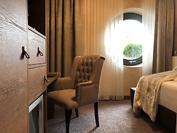 BLOCK Hotel & Living