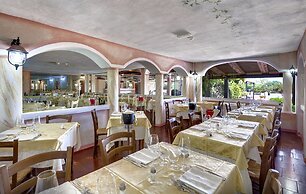 Colonna Beach Hotel Marinella